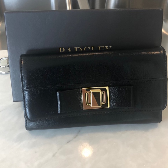 Badgley Mischka Wallet - Picture 3 of 7